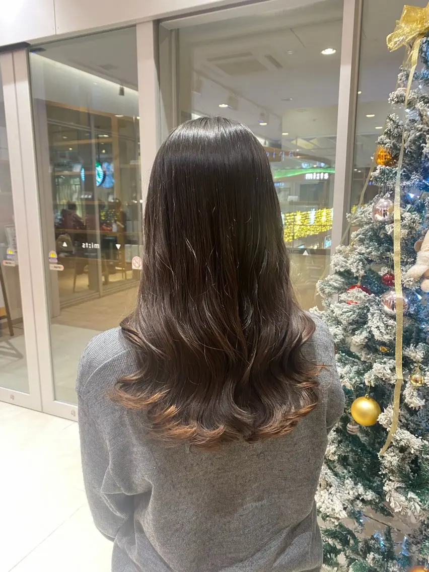 ロング パーマ トリートメント 💎ツヤ髪ストレート カラー💎かのんのヘアスタイル