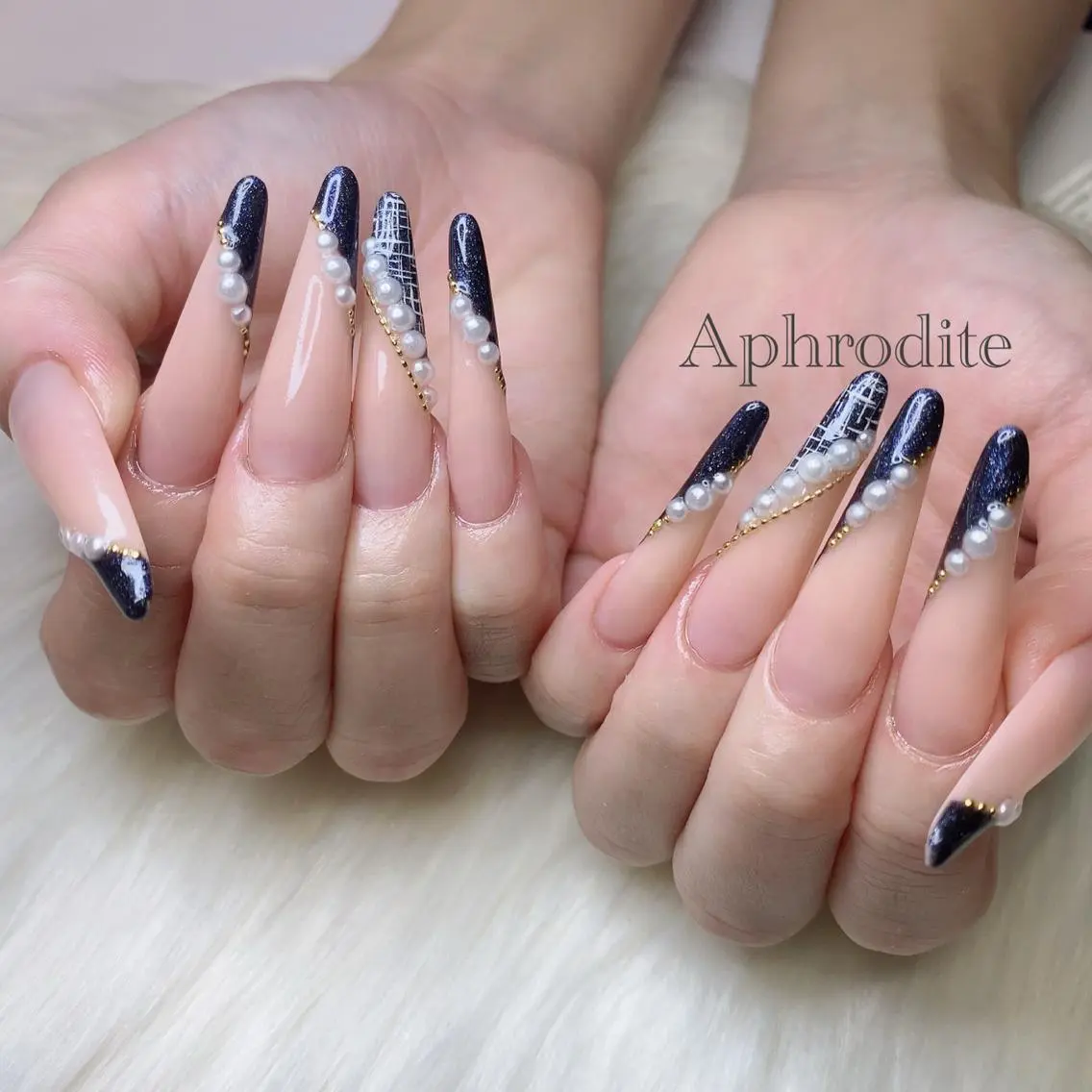 ネイル Aphrodite パラジェル認定サロンのネイルデザイン