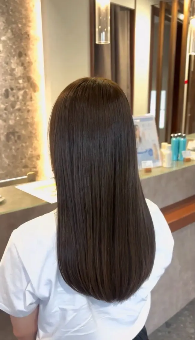 ロング 縮毛矯正 トリートメント 関 真理菜のヘアスタイル