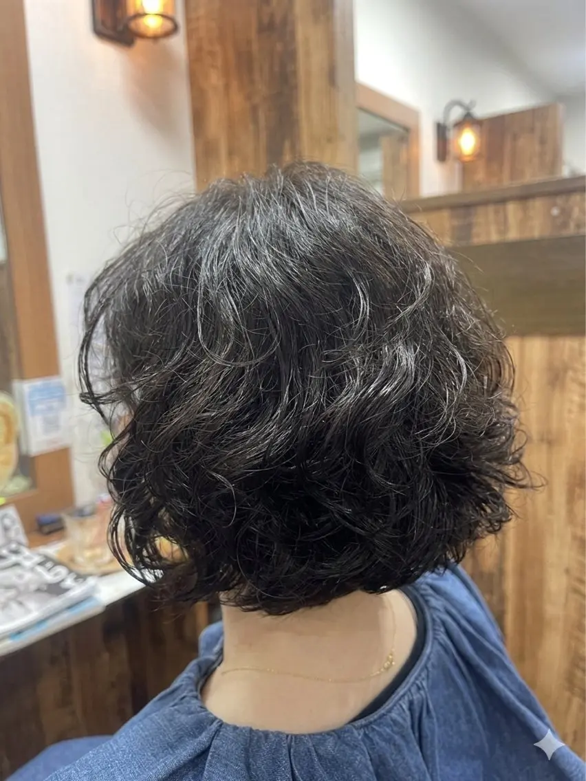 ショート パーマ 佐々木 美希のヘアスタイル