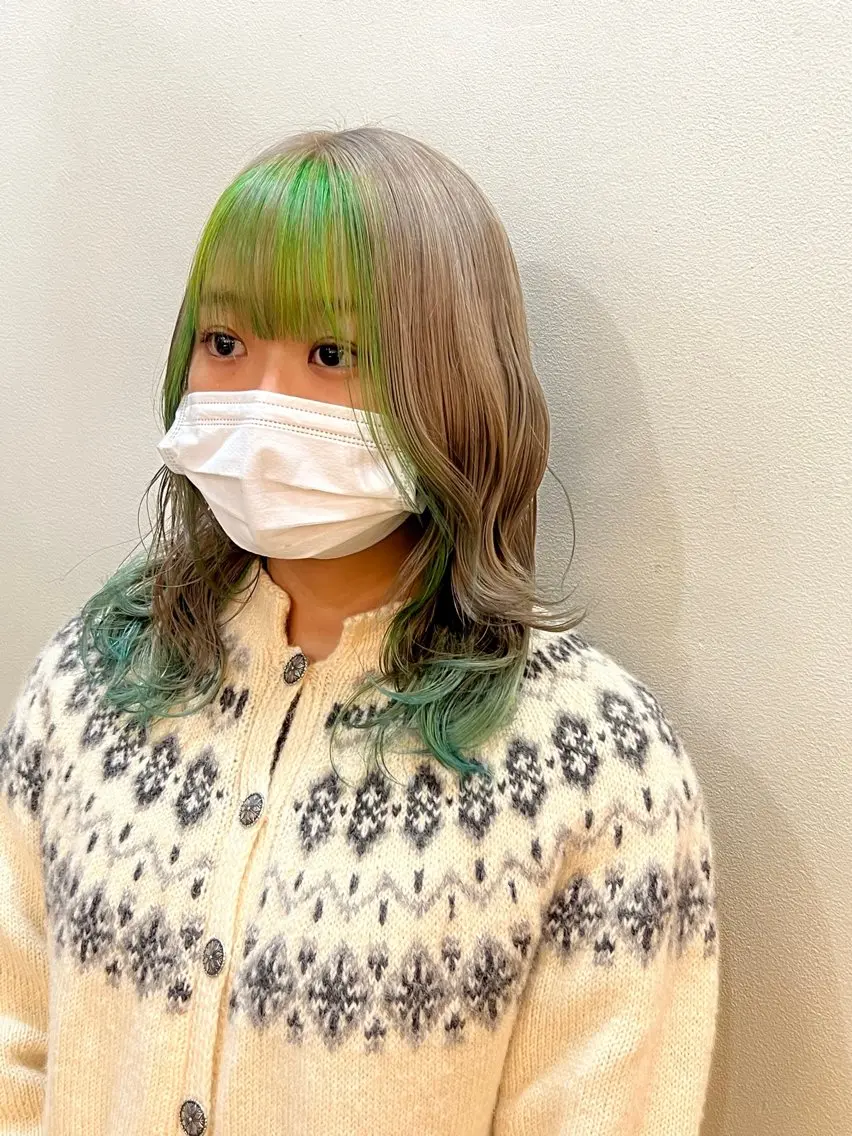 ミディアム カラー 柔め透明感血色カラー 暖色/レイヤー/ゆいのヘアスタイル