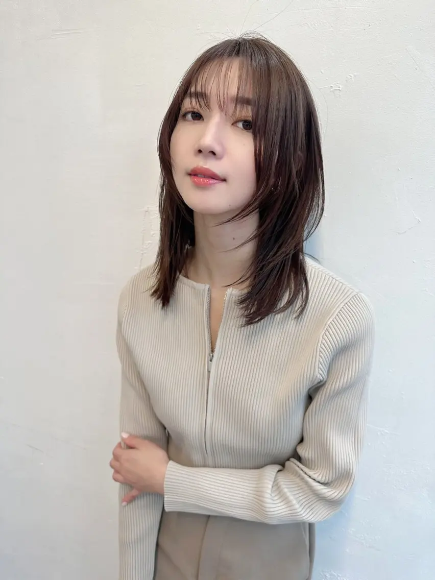ミディアム 韓国風ヘア レイヤーカット 鎌倉 彩のヘアスタイル
