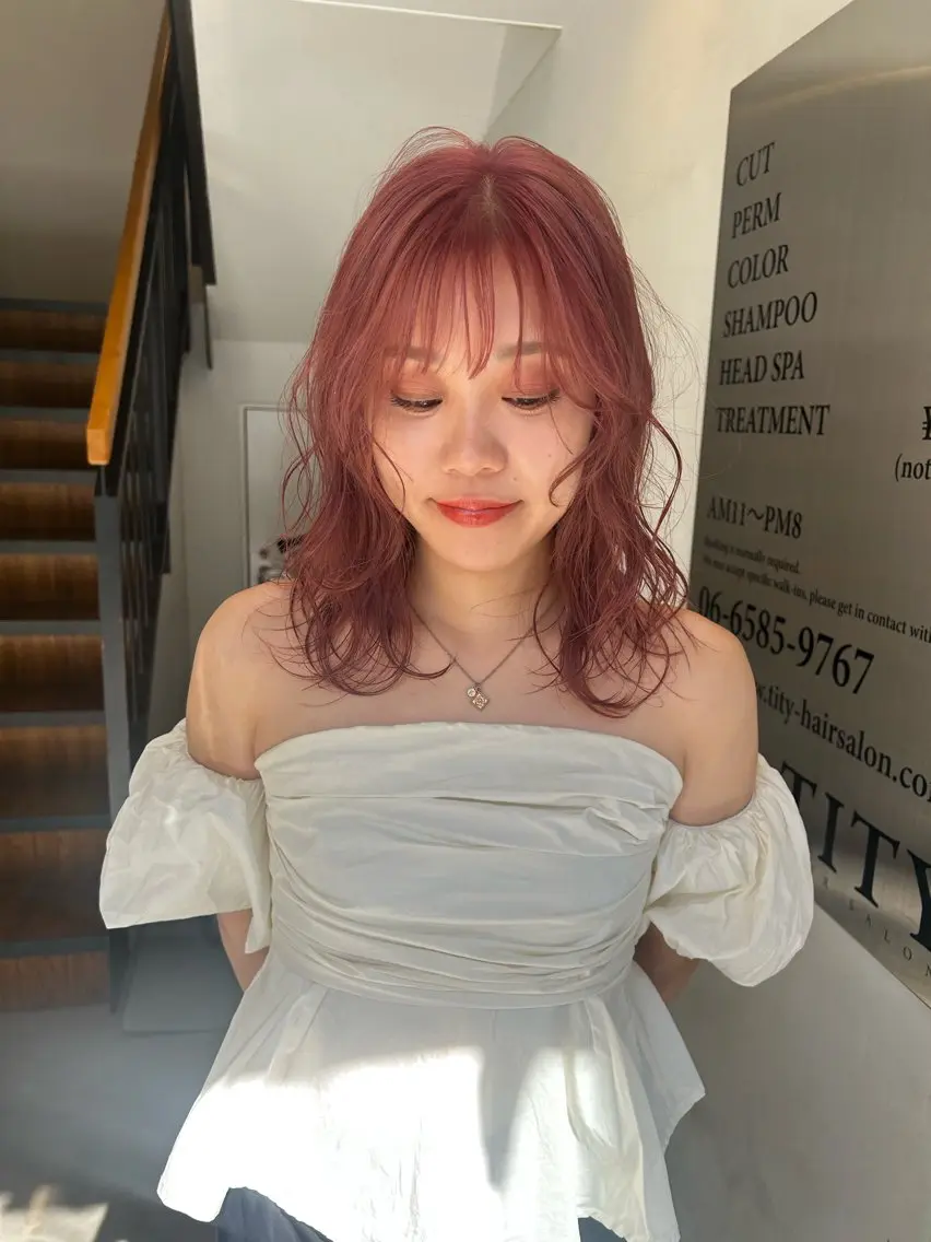 ミディアム カラー ベージュカラー ピンクカラー ピンクベージュ カット ヘアカラー トリートメント 心斎橋/レイヤー/ パーマ/モエのヘアスタイル