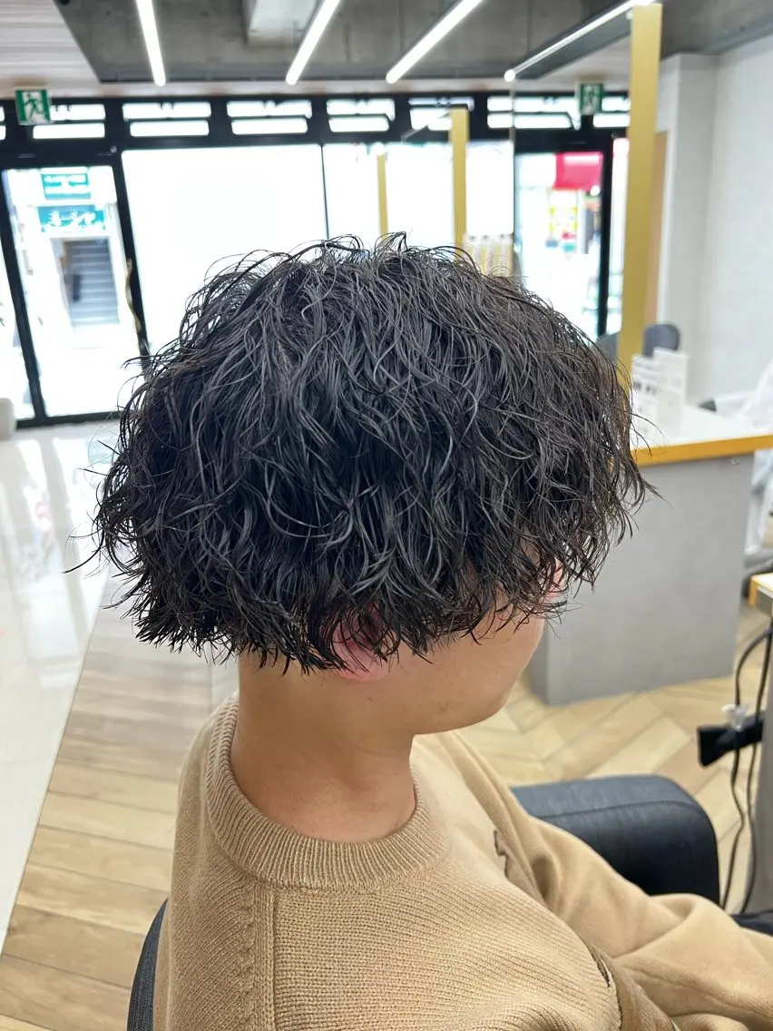 ショート パーマ メンズ カット パーマ トリートメント ヘアセット 🏅メンズ特化 ヤマクラ タイキのヘアスタイル