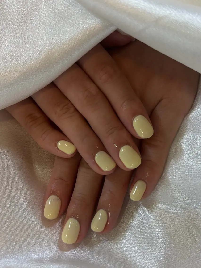 ネイル 黄色 ハンドネイル pro.m. さよのネイルデザイン