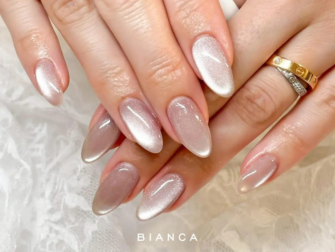 今月中!!【オフ有】ハンド💅🏻マグネット or ミラー or フラッシュ ワンカラー🩶の写真