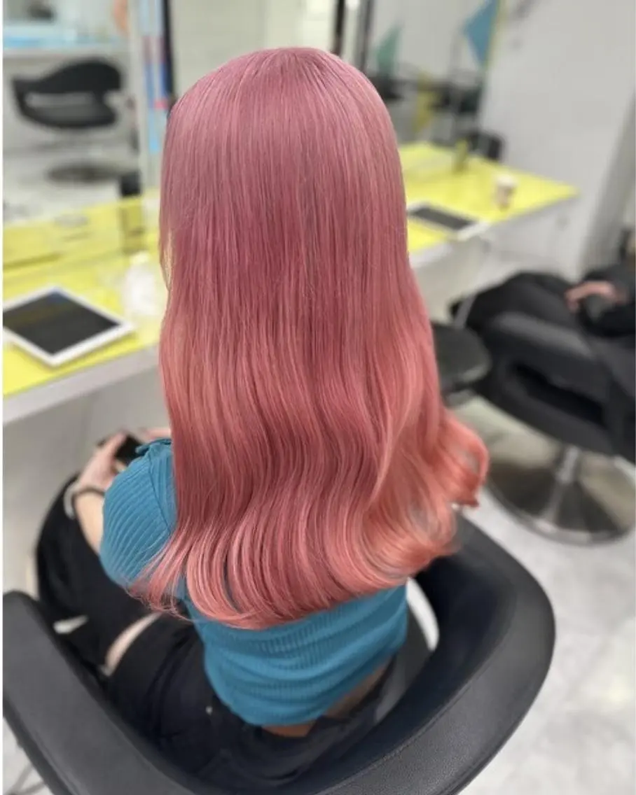 【口コミ高評価】馴染み抜群カラー+エクステ40本\10,000の写真
