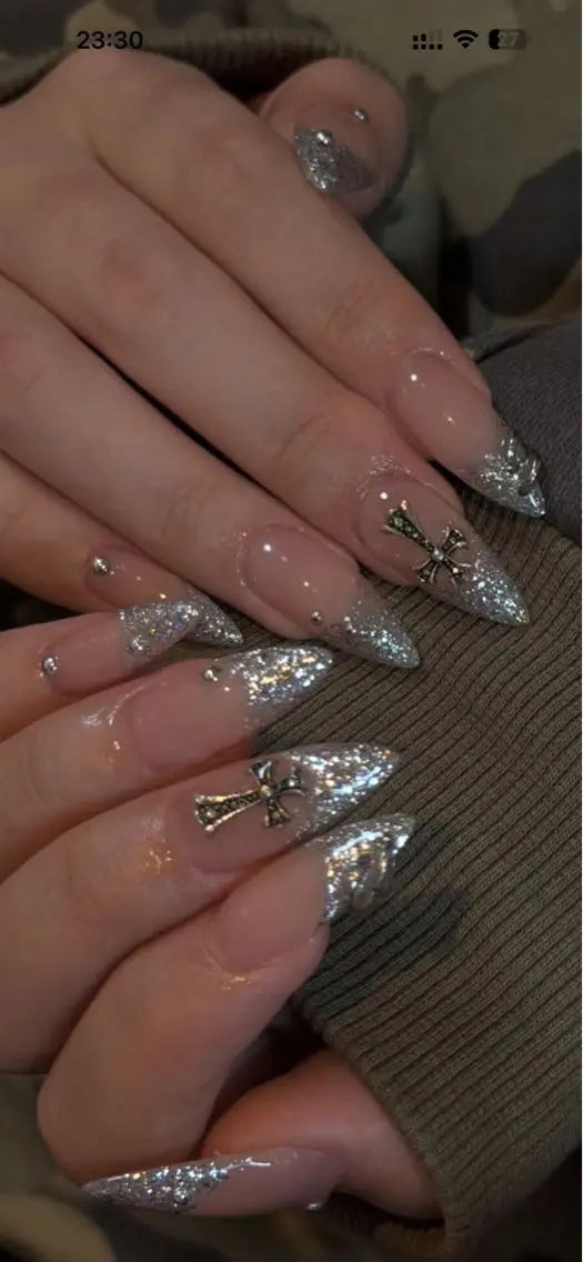 ネイル 韓国ネイル マグネットネイル 持ち込み ハンドネイル ハンドケア Mika nail_Royalのネイルデザイン