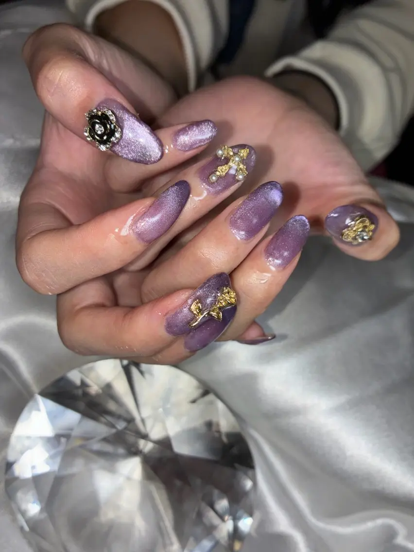 ミディアム ハンドネイル YOKOSUKA NAILS💅⚓️のネイルデザイン