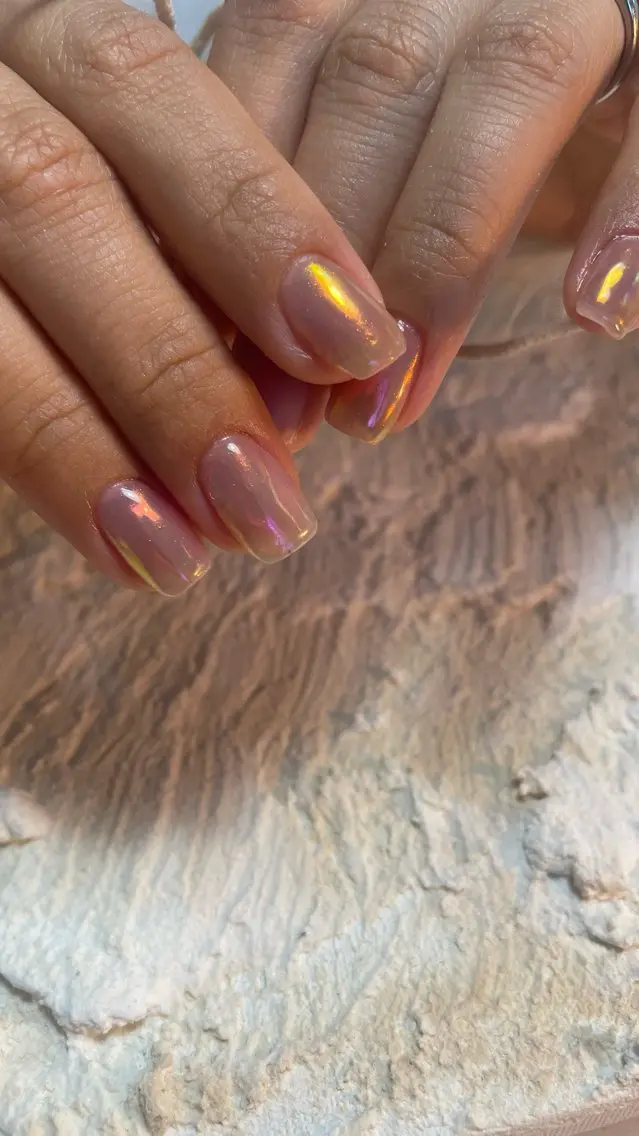 ネイル オーロラネイル 氷ネイル・うるうるネイル 韓国ネイル ミラーネイル シンプルネイル ハンドネイル m.nail salonのネイルデザイン