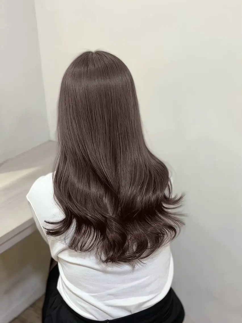 セミロング カラー 透明感カラー グレージュ レイヤーカット カット ヘアカラー トリートメント ブリーチなしベージュ 特化 松村 茶屋町のヘアスタイル