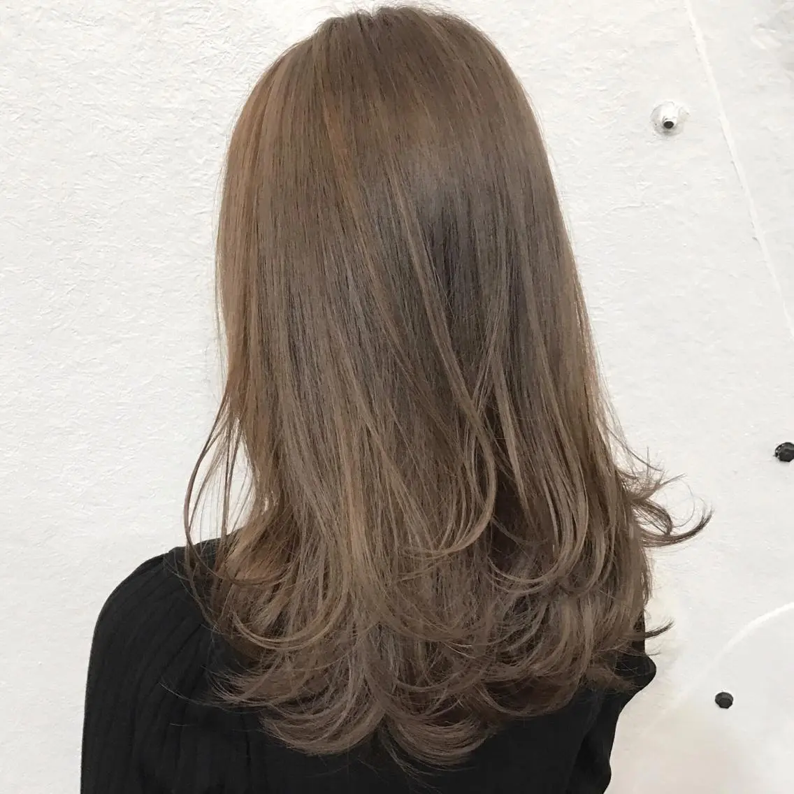 カラー ベージュカラー ダブルカラー ハイライトカラー ミルキーベージュ K-POP好き美容師 🇰🇷Kai.Yのヘアスタイル