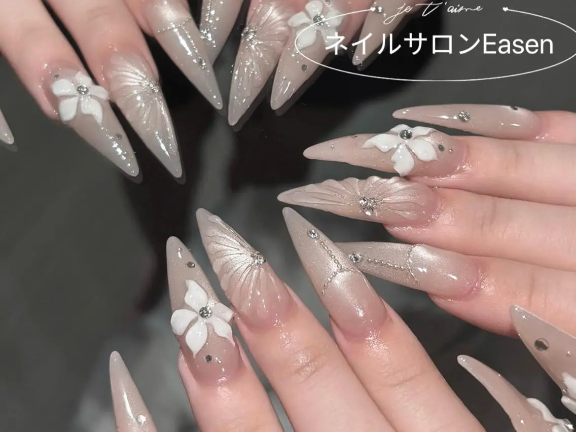ネイル ネイルサロン Easenのネイルデザイン
