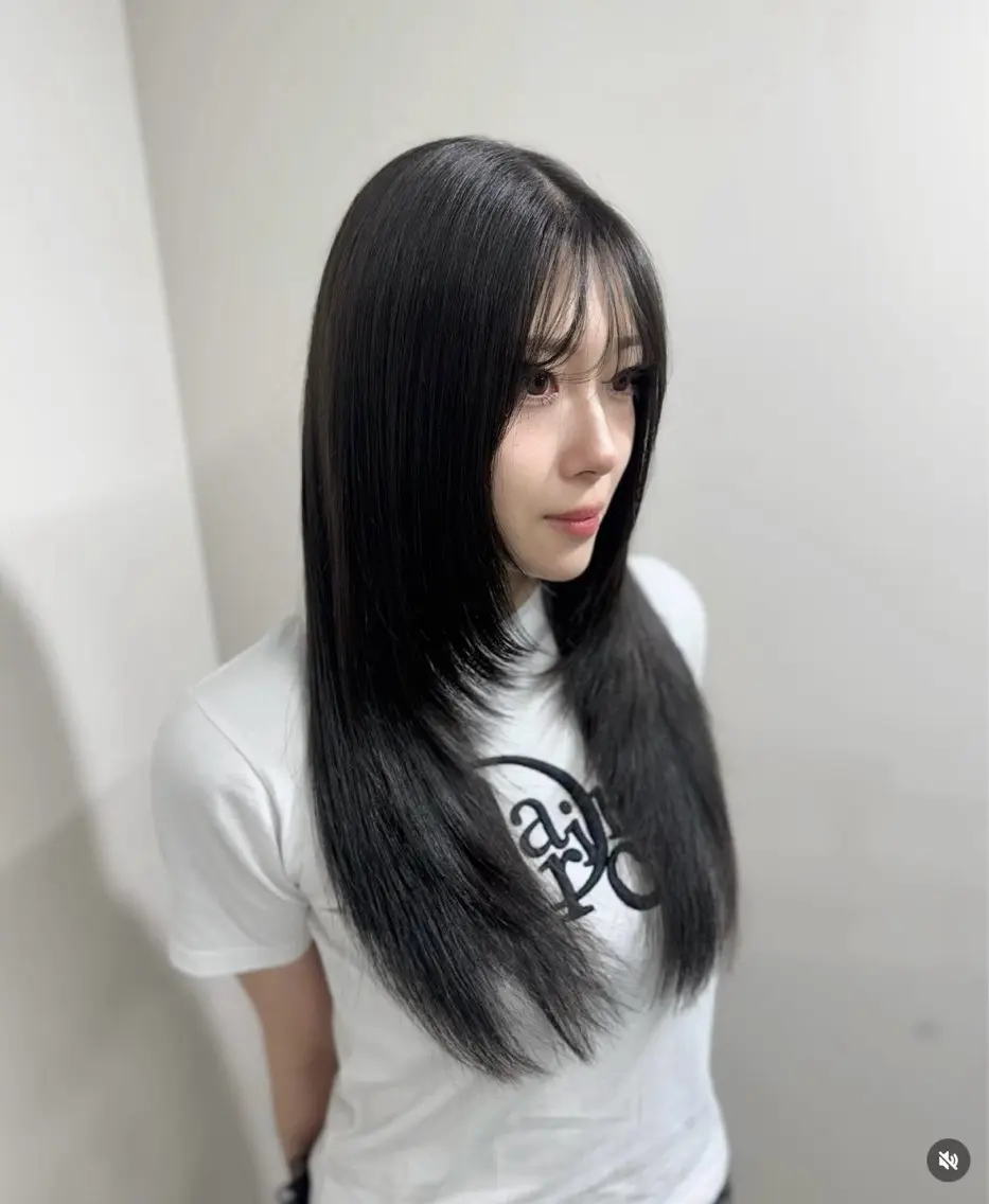 ロング カラー 韓国風ヘア レイヤーカット カット ヘアカラー ichica🤍 褒められる美髪づくりのヘアスタイル