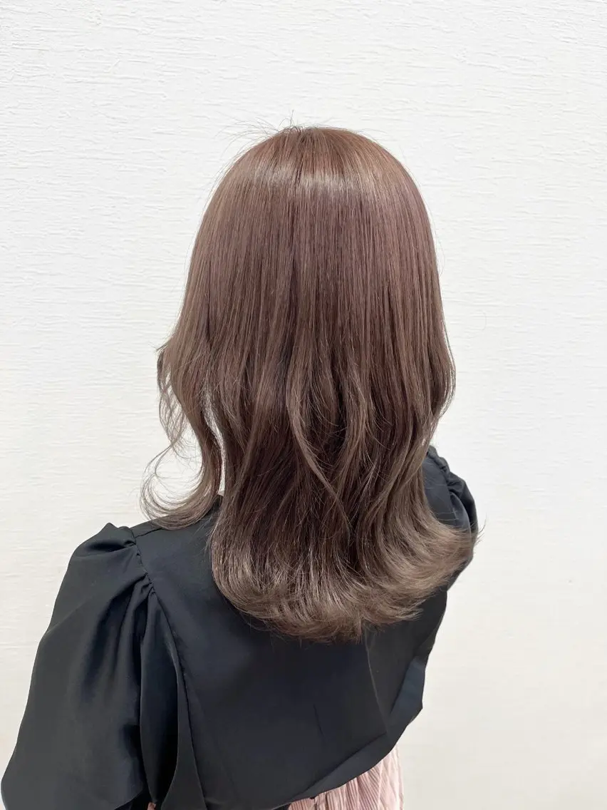 セミロング カラー ベージュカラー ピンクカラー ピンクベージュ 疋田 玲央のヘアスタイル