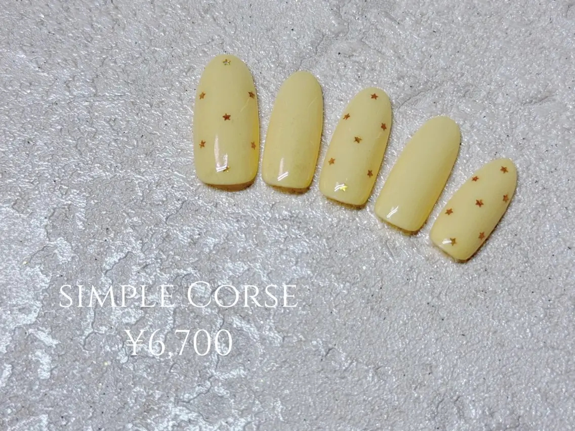 ネイル ~Sol&Luna~ Momonaのネイルデザイン