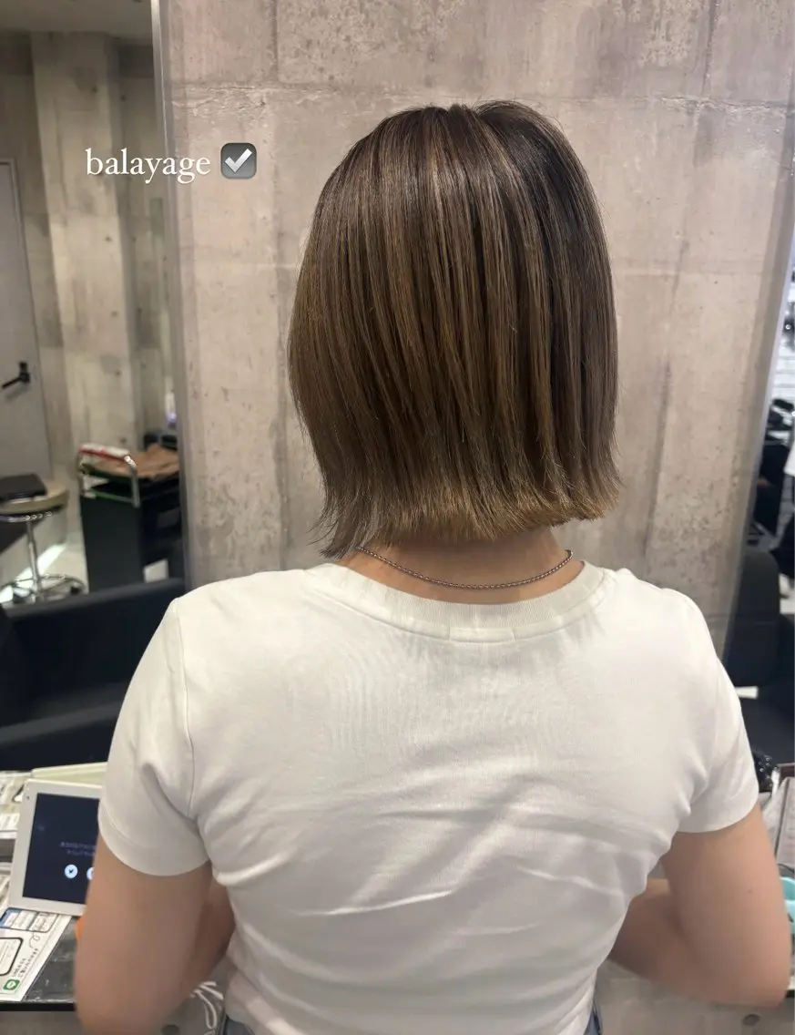 ミディアム ヘアカラー トリートメント ♡🎀垢抜け透明感 カラーaomi🐇♡のヘアスタイル
