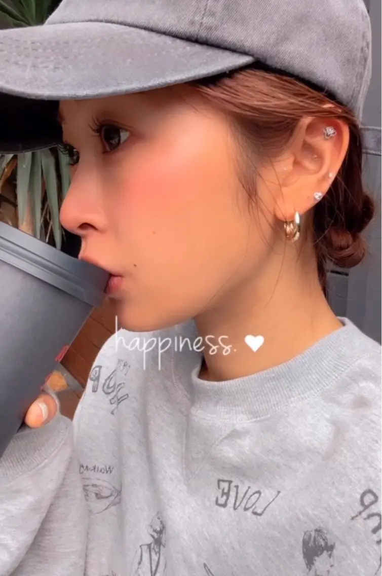 耳ツボジュエリー👂💎ミニモ価格10粒¥2900(追加1粒¥200〜300)の写真