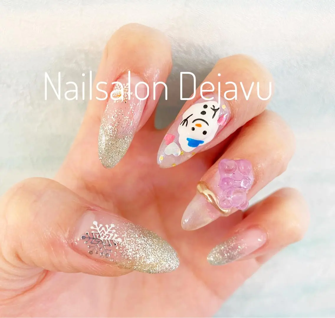 ネイル アートネイル グラデーション ラメ(グリッター) ラメグラデーション 水色 Nail salon Dejavu 🌿のネイルデザイン