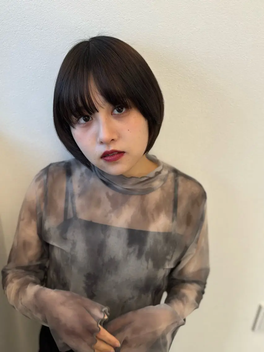 ショート 顔周りレイヤーカット ／Yumiのヘアスタイル