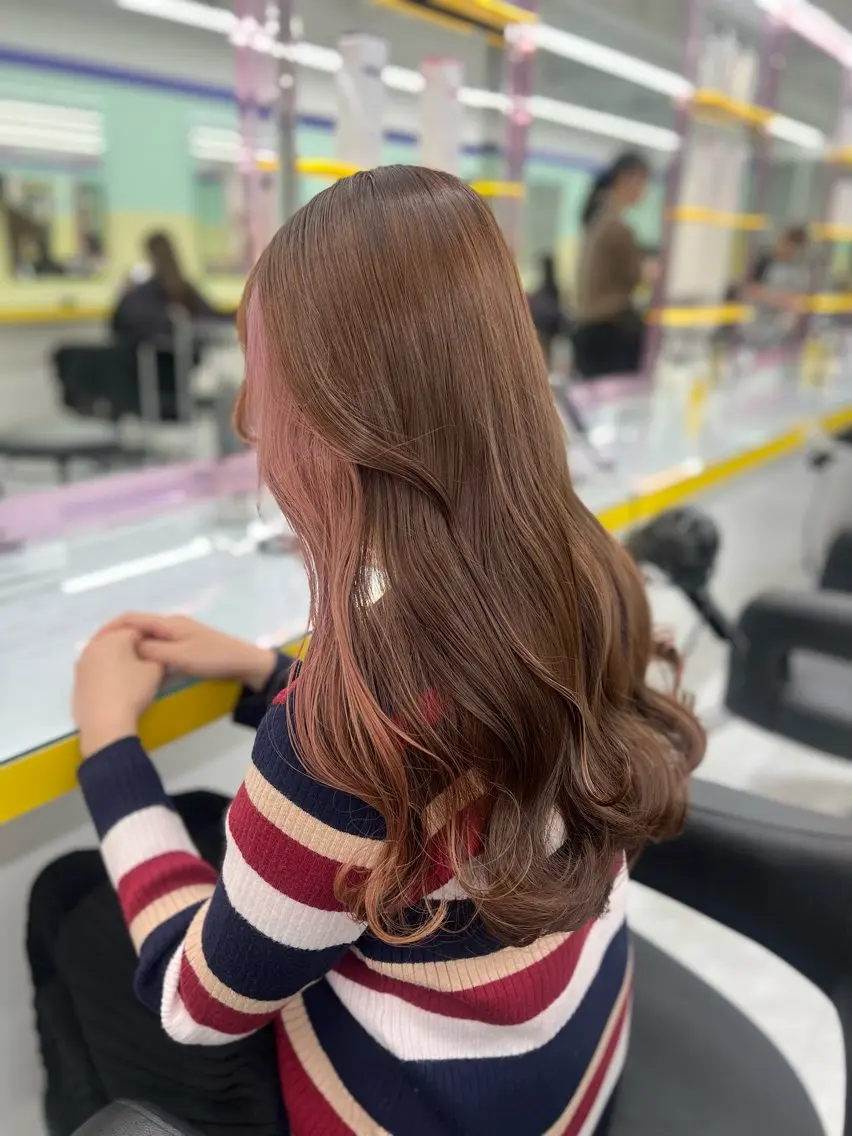 ロング カラー ベージュカラー ブリーチ ボルドーカラー ブラウンカラー カシス 韓流トレンドヘア 🎀RINAKO🎀のヘアスタイル