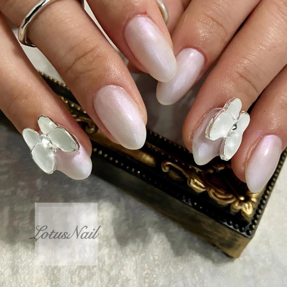 ネイル ハンドネイル Lotus Nailのネイルデザイン
