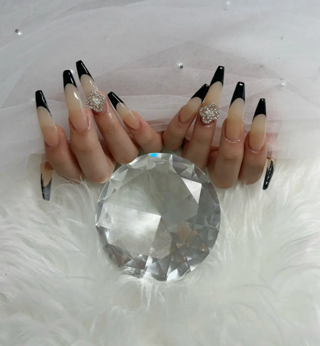 ネイル 長さ出し 持ち込み Luxe nailのネイルデザイン