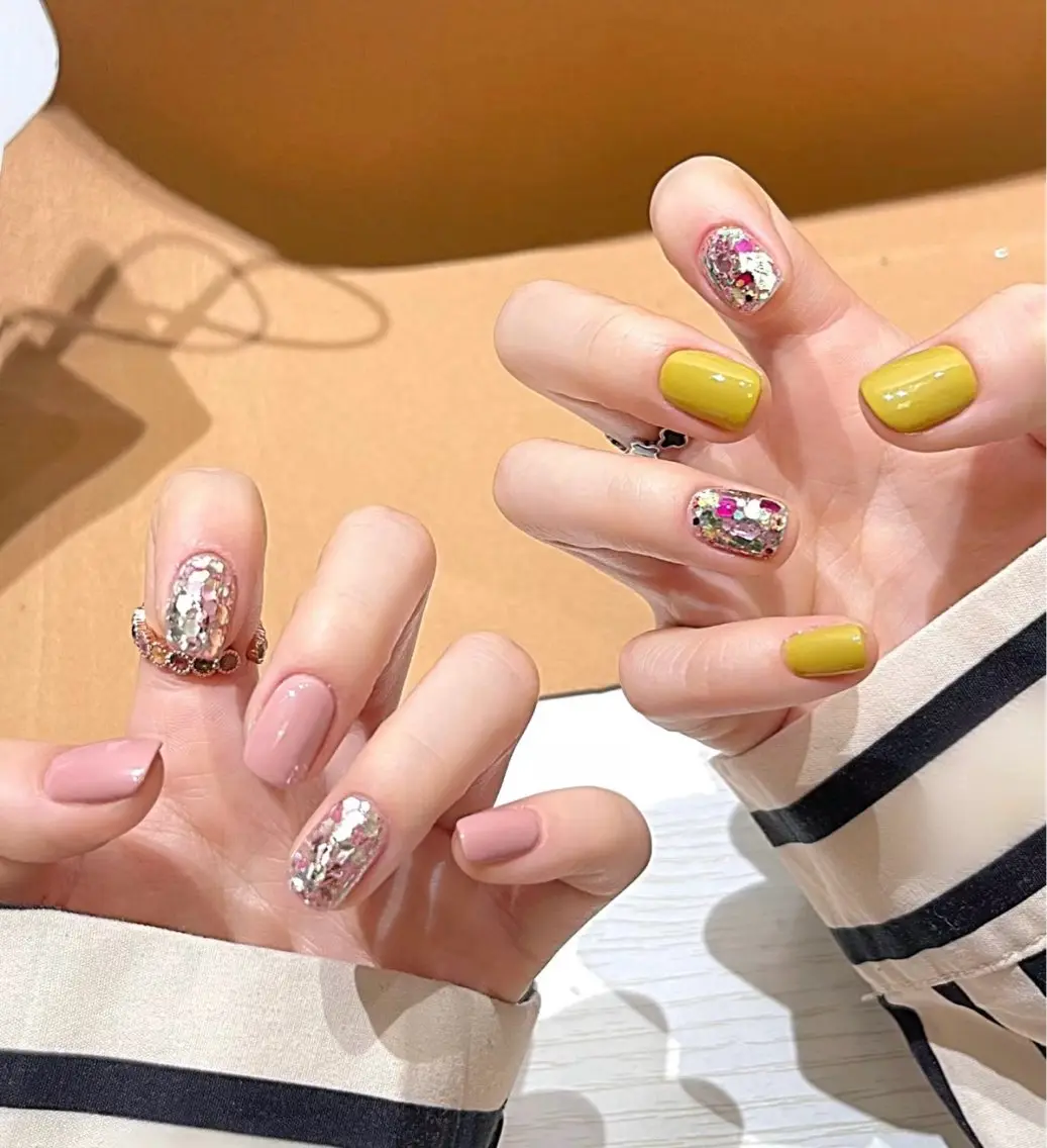 ネイル ラメ(グリッター) ワンカラーネイル シンプルネイル BabyYouMi nailのネイルデザイン