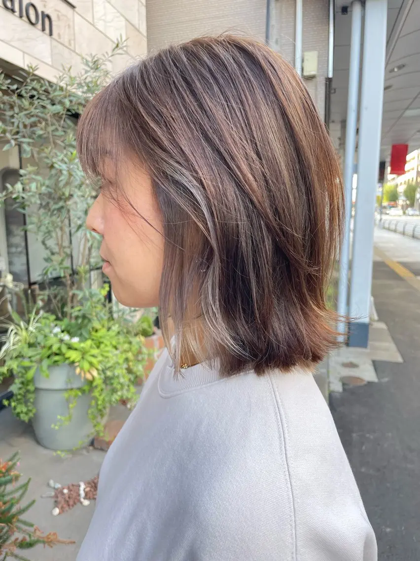 ミディアム ヘアカラー 大人可愛い🧸 艶髪✨かおるのヘアスタイル