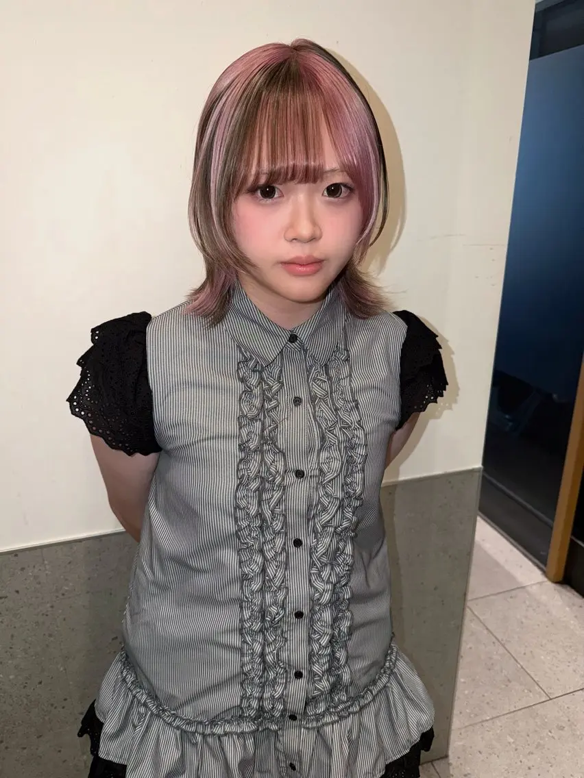 ミディアム ヘアカラー トリートメント REINA/デザイン /ハイトーン/原宿のヘアスタイル