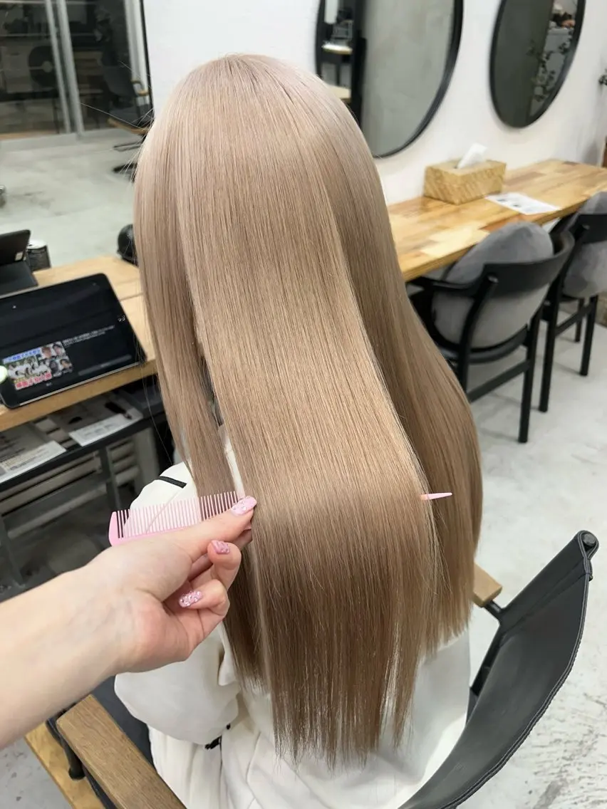 ロング カラー ヘアカラー トリートメント 韓国/ハイトーン/ ボブ🎀MIKU🎀のヘアスタイル