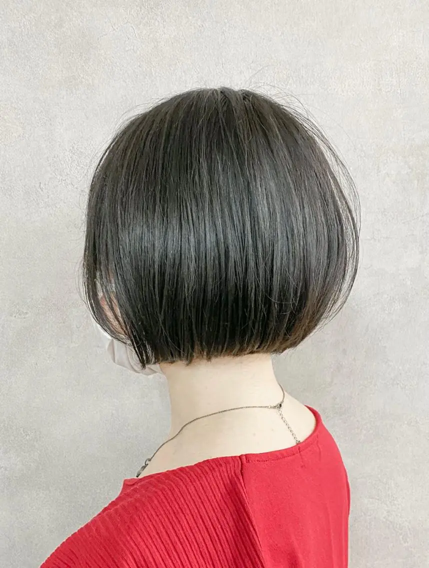 染めるだけで艶がでる！髪質改善カラー＆高級トリートメントの写真