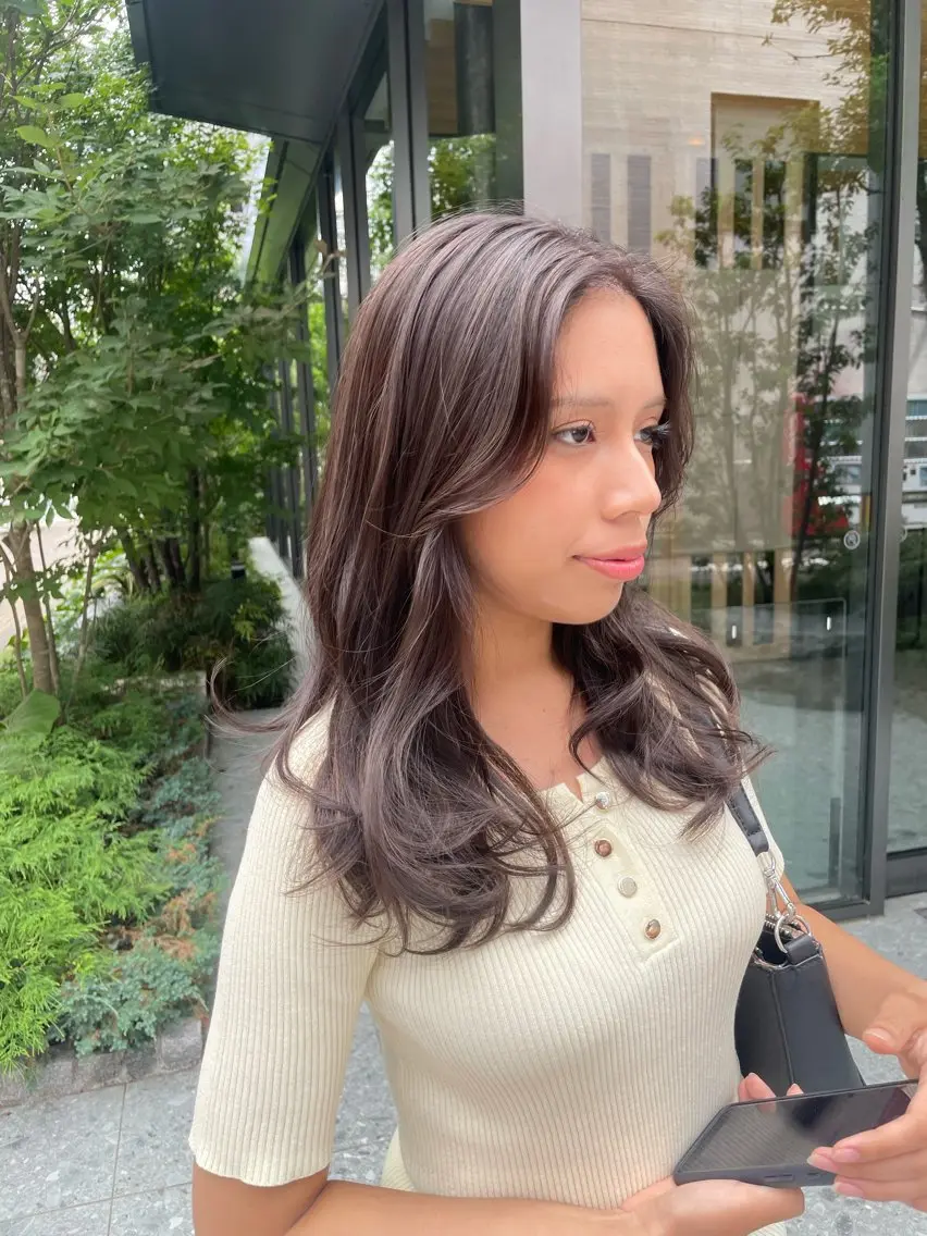 ロング カラー カット ヘアカラー トリートメント 立川・くびれミディ 旬なデザインカラーのヘアスタイル