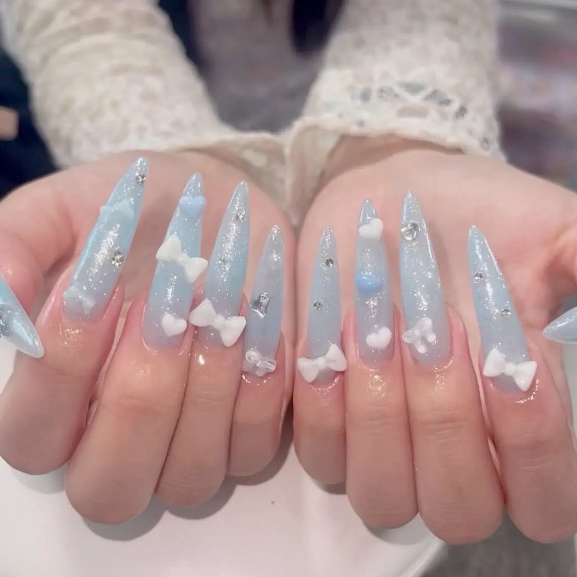 ネイル オーロラネイル 長さ出し フラッシュネイル フレンチネイル ジェルネイル ハンドネイル ハンドケア CiCi Nail Salonのネイルデザイン