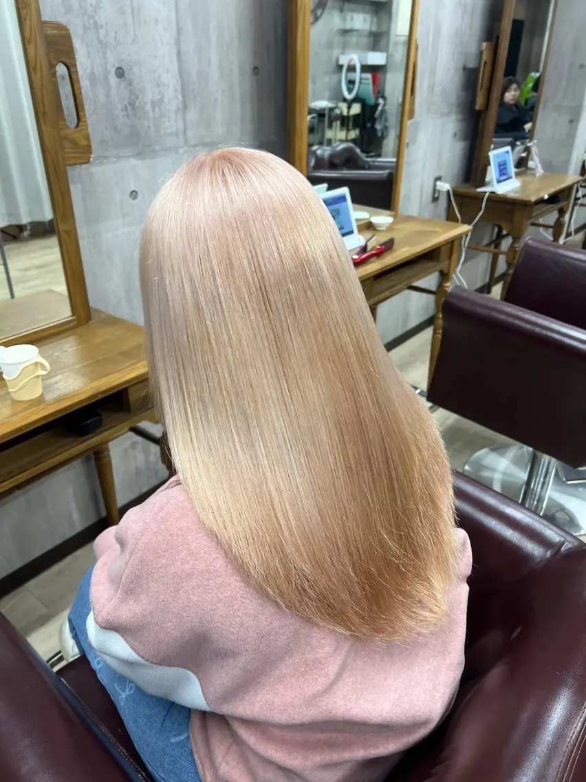 ロング カラー ブリーチ 透明感カラー ハイトーンカラー ブリーチなしカラー 髪質改善 頓所 大昂のヘアスタイル