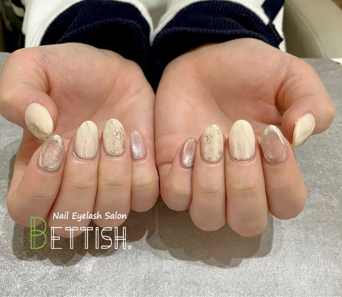 ネイル マグネットネイル ピンク 春ネイル ストーンネイル ハンドネイル BETTISH. KUMIKO☺︎︎のネイルデザイン