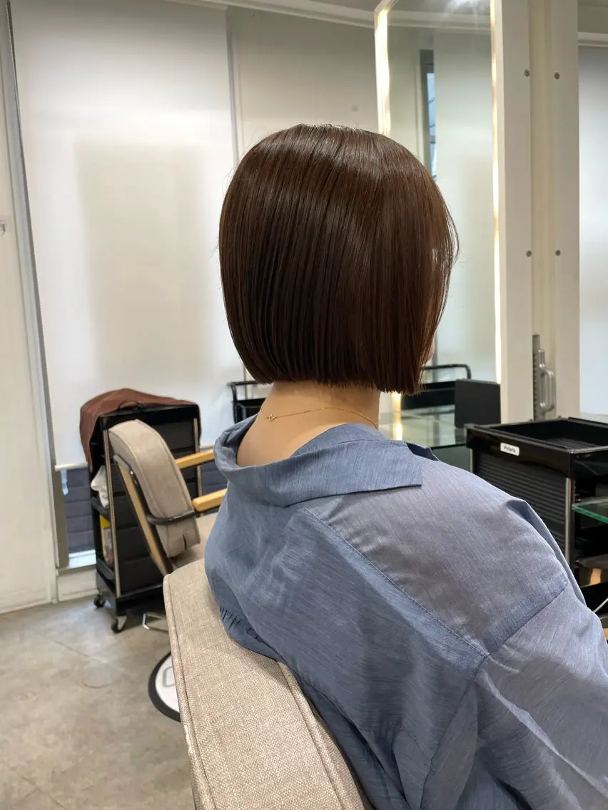 ショート ヘアカラー 小坂 郁美のヘアスタイル