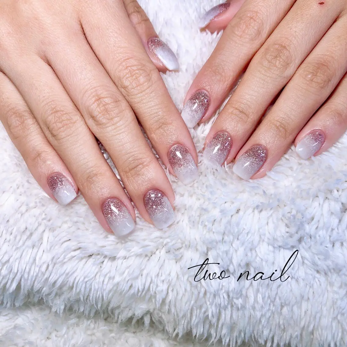 ネイル アートネイル フットネイル ハート ニュアンスネイル ホワイト two nailのネイルデザイン