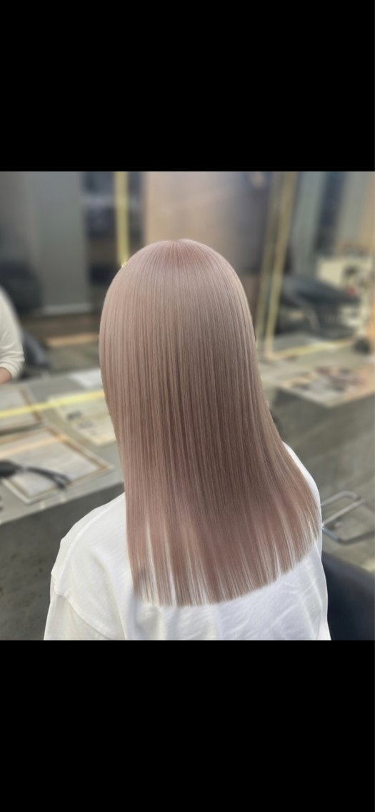 セミロング カラー カット ヘアカラー トリートメント ミルクティーベージュ 透明感カラー垣尾颯大のヘアスタイル