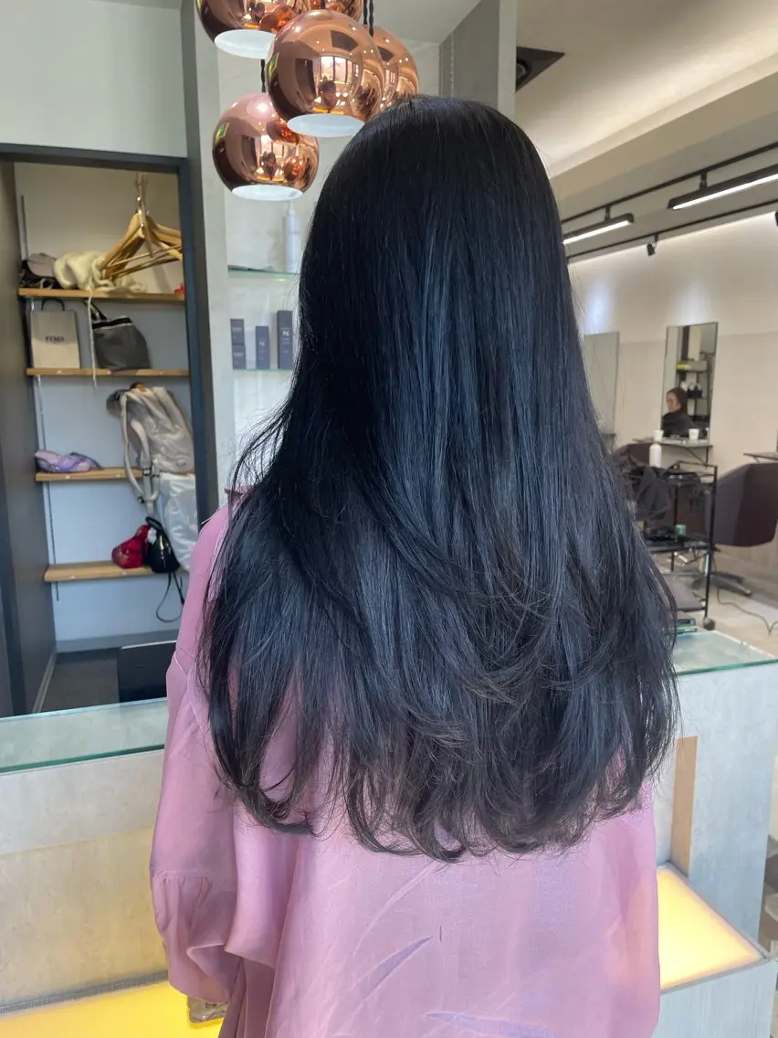 ロング レイヤーカット AIRI layer cut hairのヘアスタイル