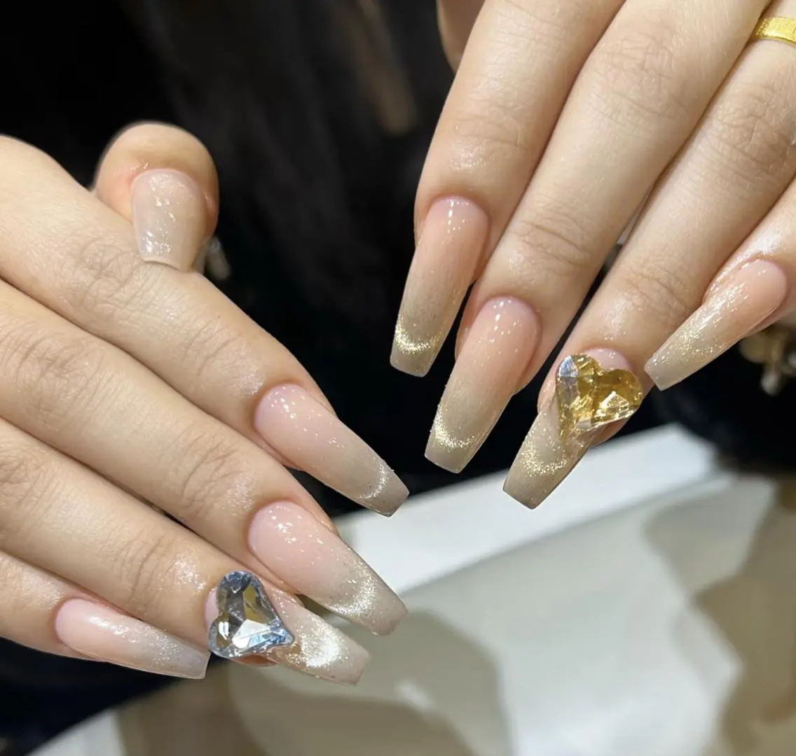 ネイル ハンドネイル 🎀 Ayaka_nailのネイルデザイン