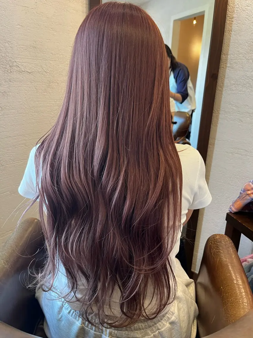 ロング カラー ベージュカラー 透明感カラー ピンクカラー ピンクベージュ カット ヘアカラー トリートメント 相川 ひなたのヘアスタイル