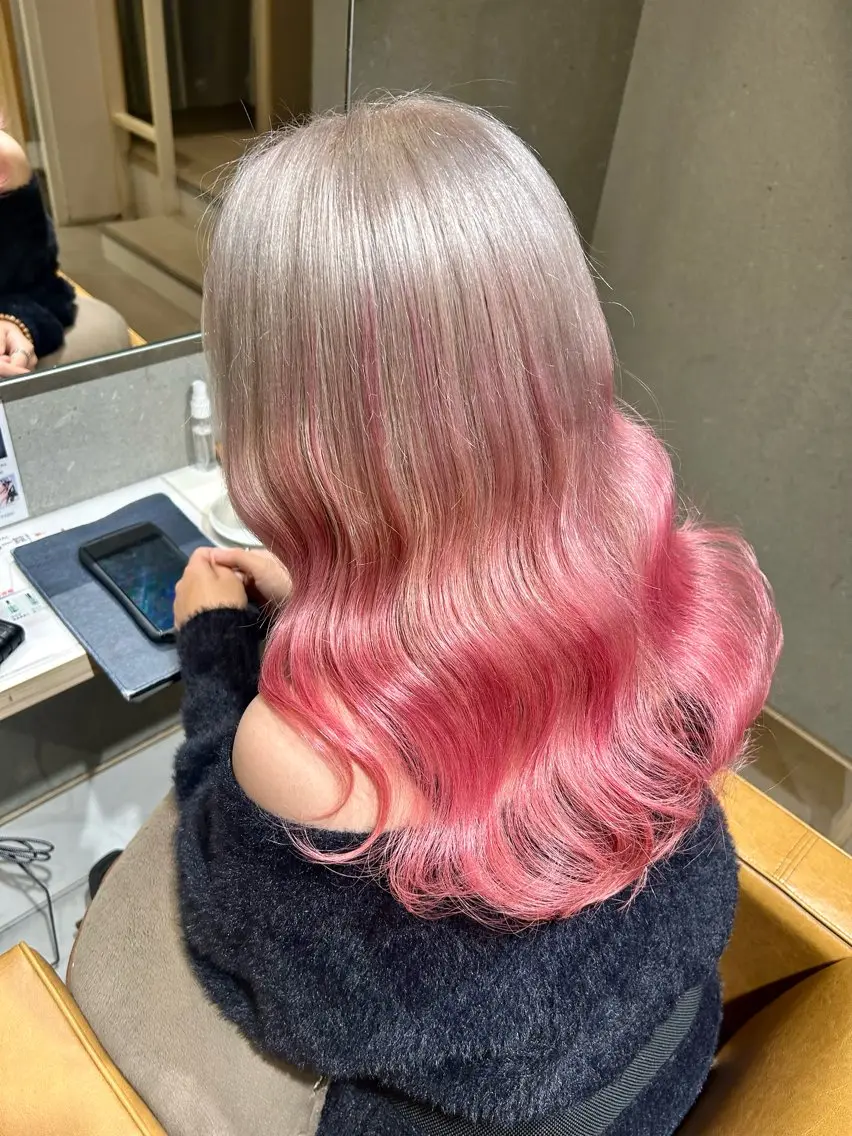 ロング ヘアカラー トリートメント 艶髪/韓国風🤍🖤 小林実央のヘアスタイル