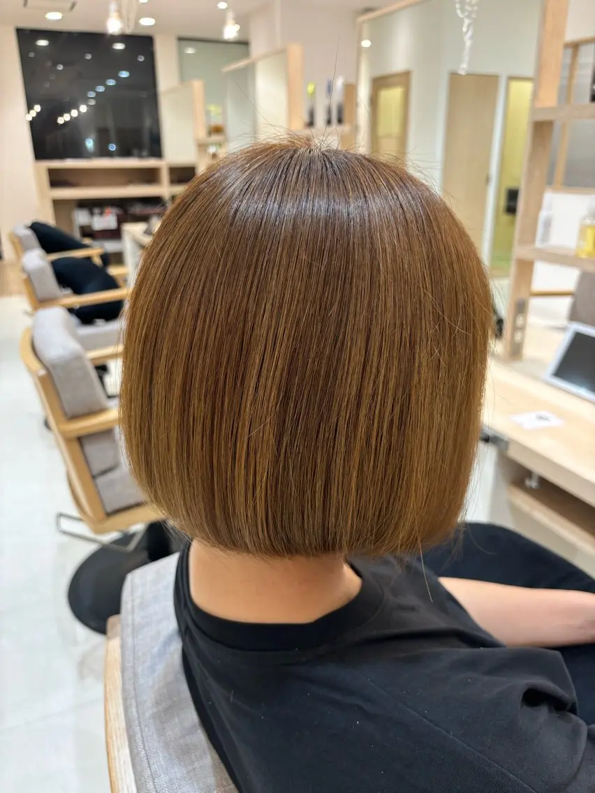 ショート ボブ 佐々木 美空のヘアスタイル