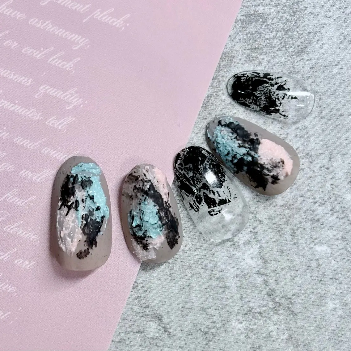 ネイル ジェルネイル オフィスネイル シンプルネイル ハンドネイル 一人ひとりに寄り添う 施術🌈IRiS🪽のネイルデザイン