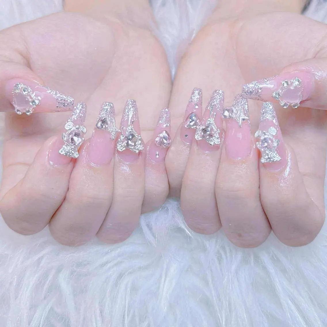 ネイル チークネイル 長さ出し フットネイル マグネットネイル 持ち込み ハンドネイル ANH NAIL ゴテゴテ専門店💎のネイルデザイン