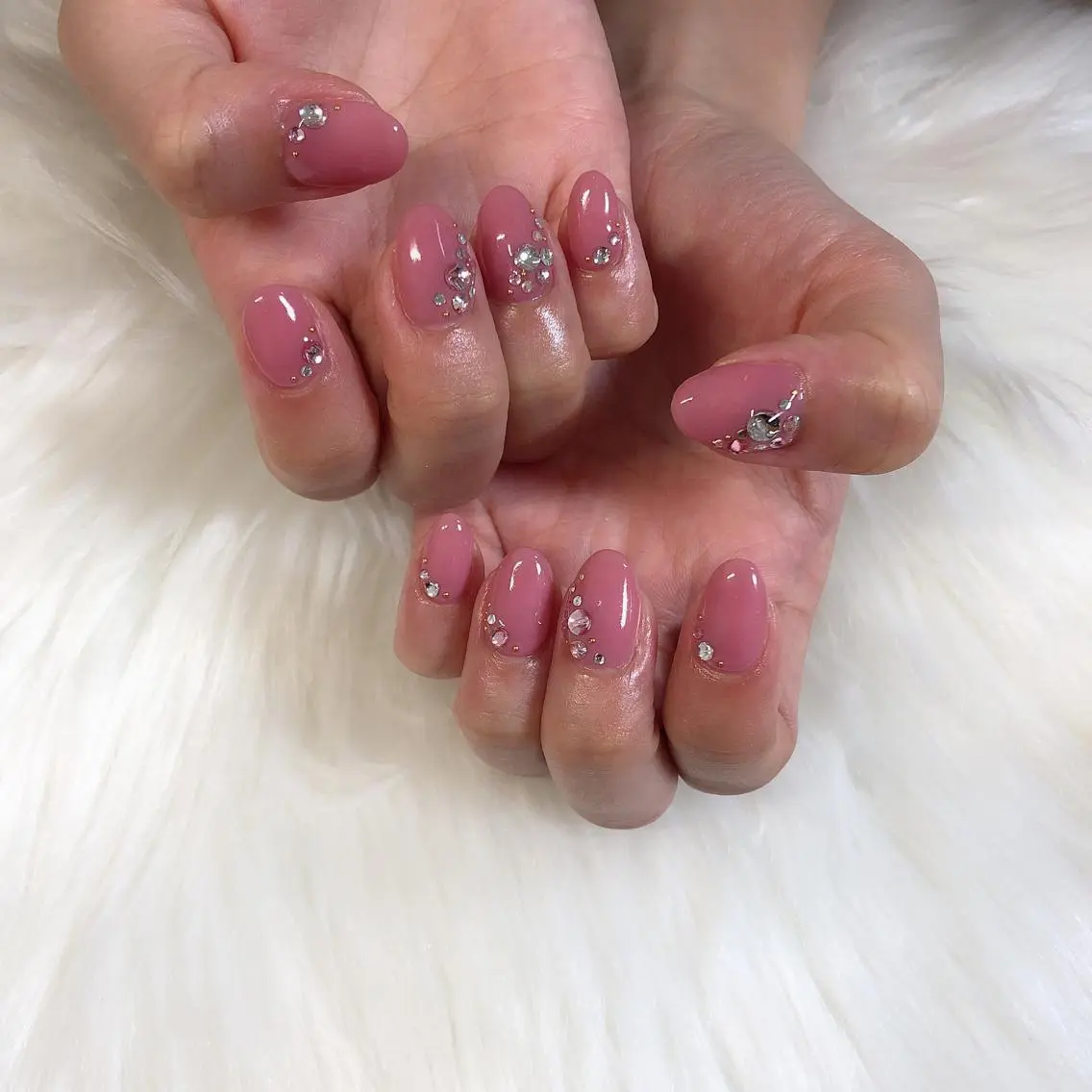 ネイル ハンドネイル 西岡 杏のネイルデザイン