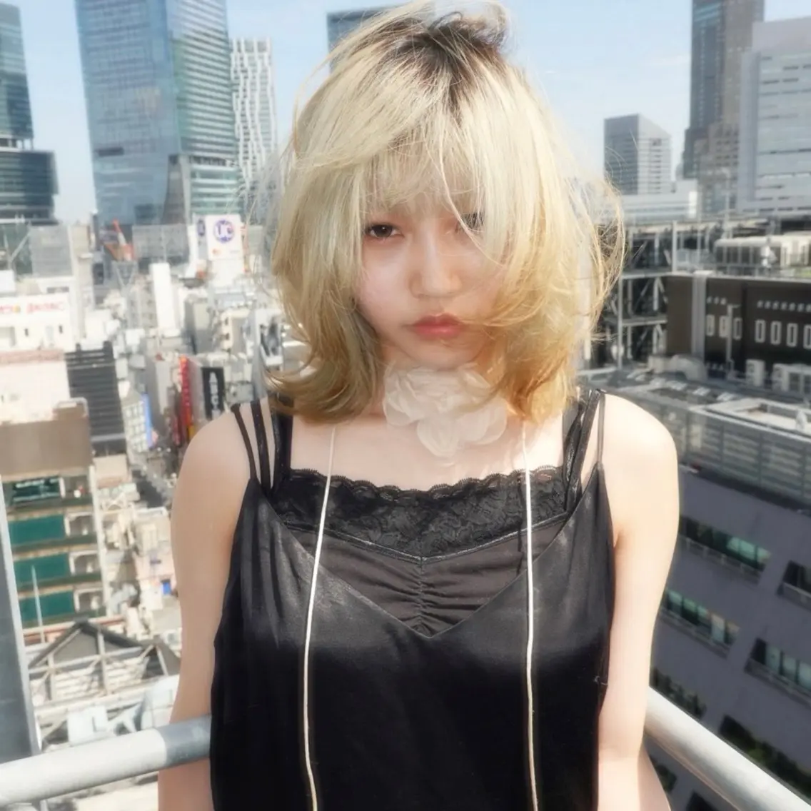ミディアム 小顔カット ﾌﾞﾚｲｽﾞ˚✧₊⁎ ﾚｲﾔｰToriのヘアスタイル