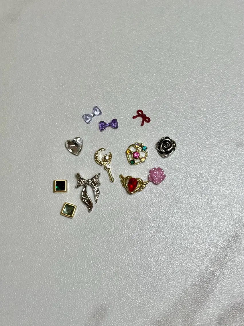 ミニモ限定❕パーツ4個+マグネットワンカラー✨️オフケア込みの写真