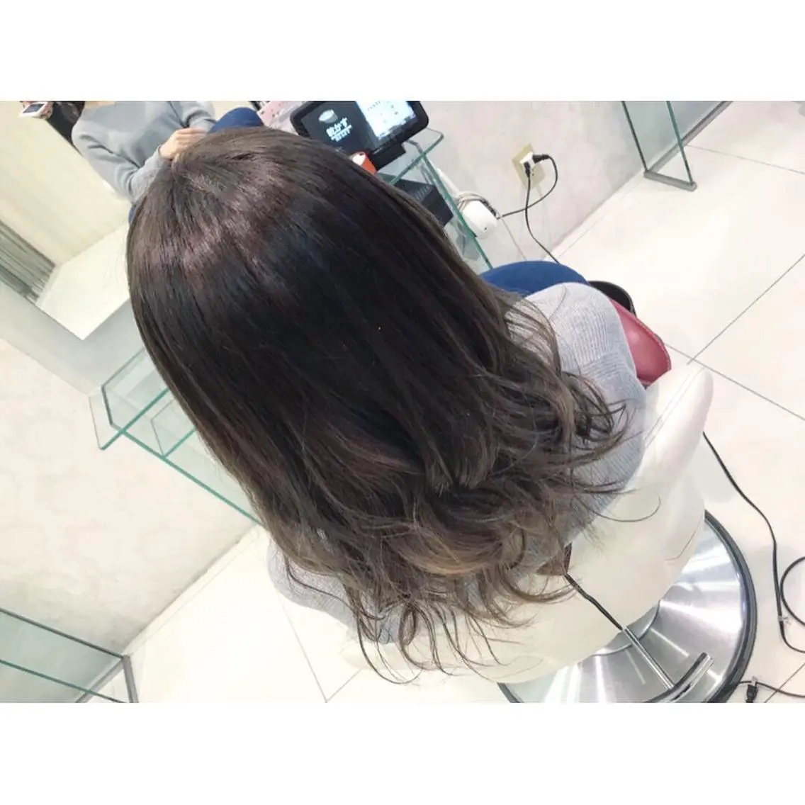 ロング カラー 【育休中】EARTH 荒井店HARUNAのヘアスタイル